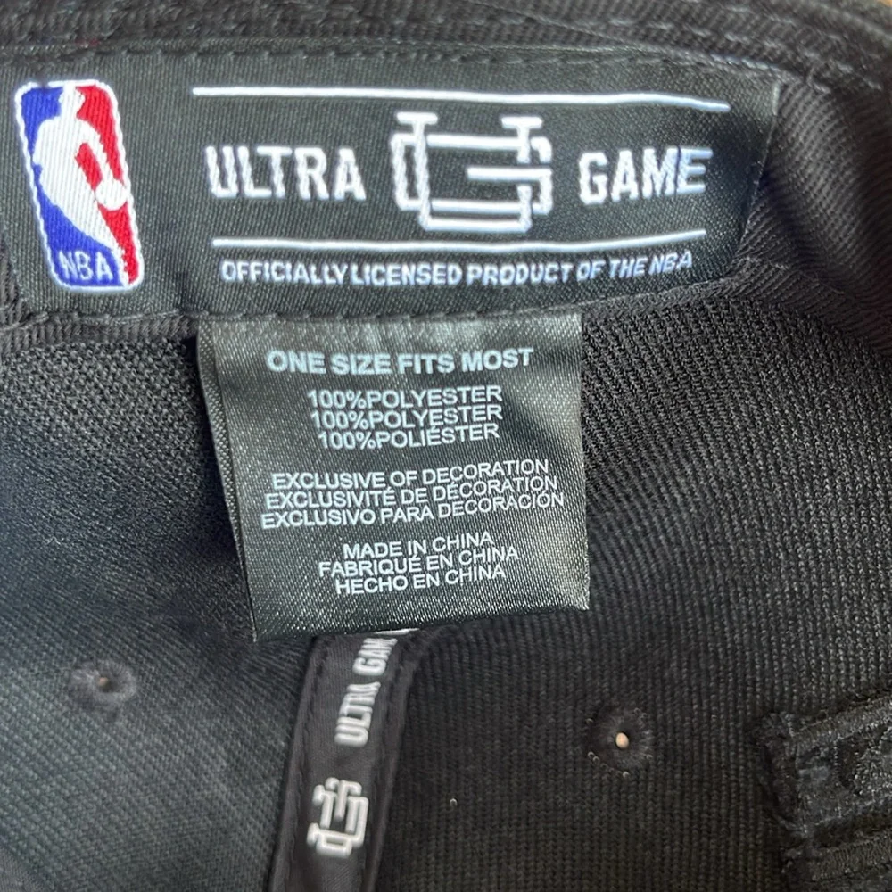 NWT NBA ULTRA GAME CHICAGO BULLS SILVER PATCH BLACK FLAT BRIM HAT CAP RARE!